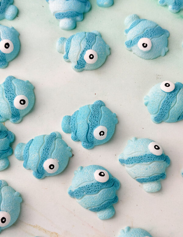 Miniature Blue Fish Decor | Mini Resin Embellishments for DIY Crafts – Cute Flat Back Cabochons for Scrapbooking, Slime, Hair Accessories, Phone Case & Decoration [Set of 4]