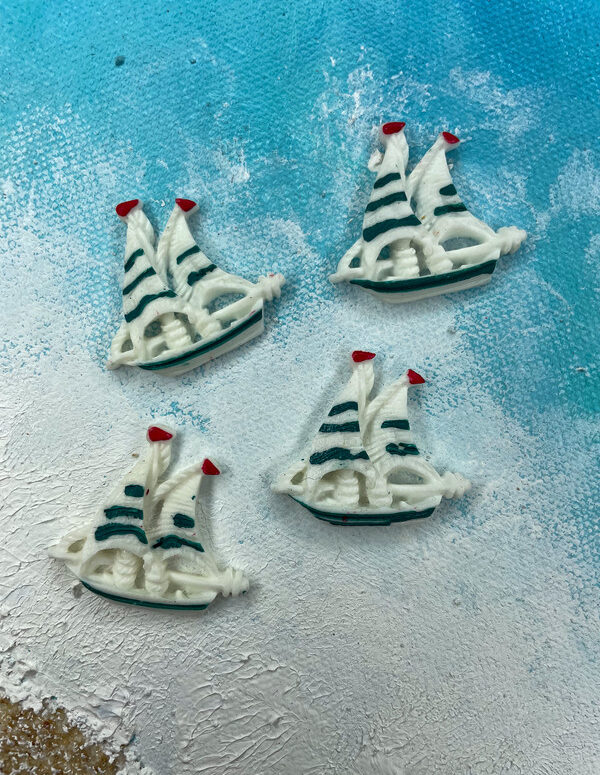 Miniature Sail Boat Decor | Mini Resin Embellishments for DIY Crafts – Cute Flat Back Cabochons for Scrapbooking, Slime, Hair Accessories, Phone Case & Decoration [Set of 4]
