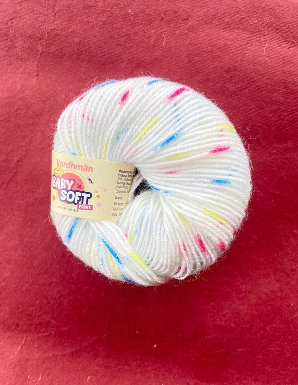 Vardhman Baby Soft Print Yarn – White with Teal & Coral Print – 25g Acrylic Knitting Yarn (BPD011)