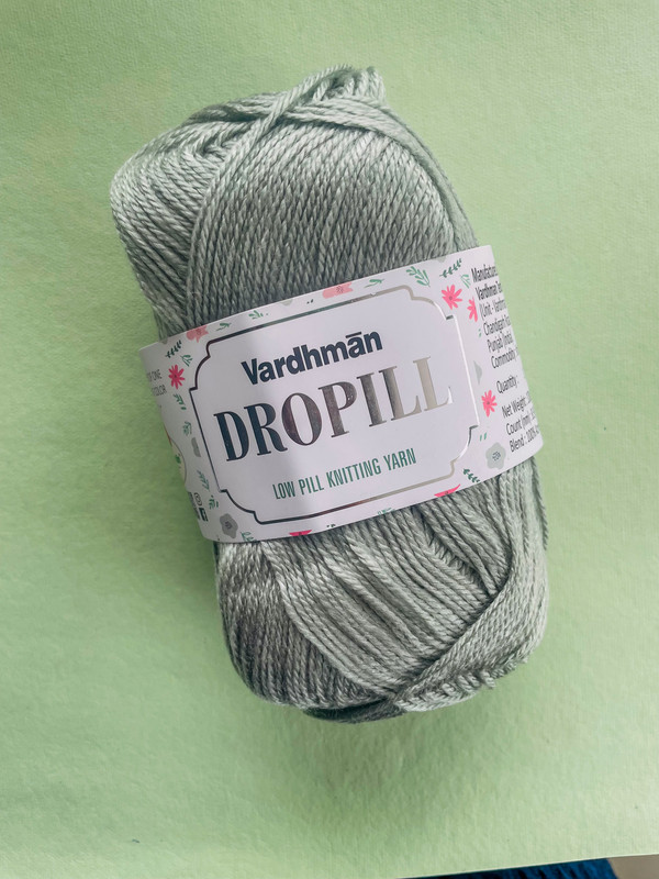 Vardhman Dropill Low Pill Knitting Yarn – Silver Grey – Anti-Pilling Yarn for Sweaters, Cardigans & Winter Wear