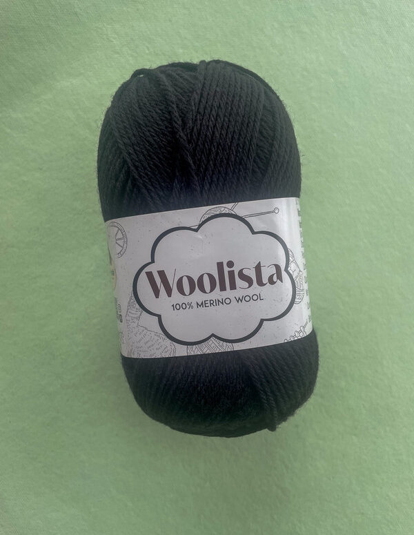 Woolista 100% Merino Wool Knitting Yarn – Black – Premium Soft Wool for Sweaters, Scarves & Winter Wear (7–8 mm Needles)