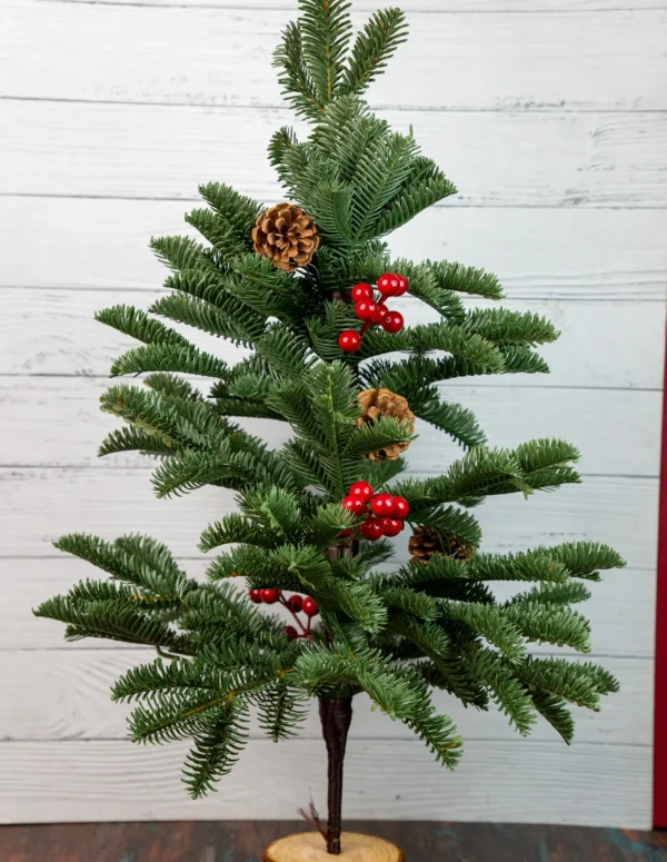 Mini Christmas Tree Tabletop Decoration with Pinecones & Red Berries, Artificial Pine Tree with Wooden Base, Festive Home Decor for Xmas, Office & Gifts
