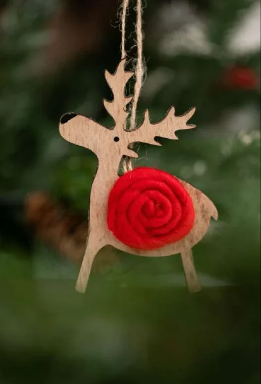 Wooden Reindeer Hanging Ornament with Red Felt Rose | Rustic Christmas Tree Decoration | Handmade Festive Decor